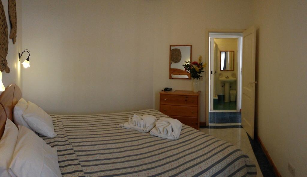 Villa Xemxija Xlendi Szoba fotó